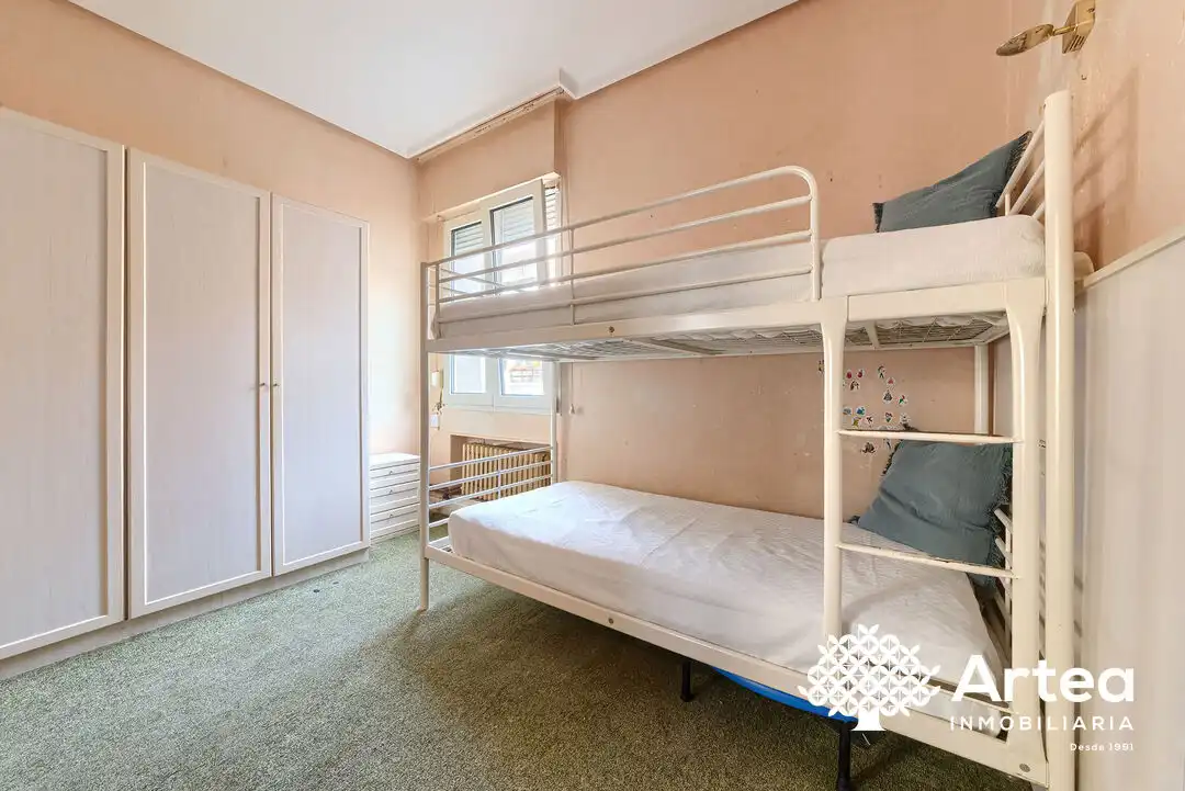 Bedroom of Flat for sale in Bilbao   with Heating