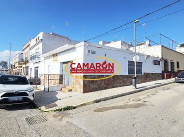 Local commercial à vendre à Coria del Río