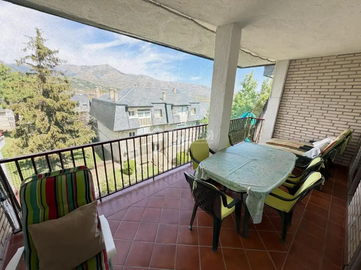 Terraza de Piso en venta en Becerril de la Sierra