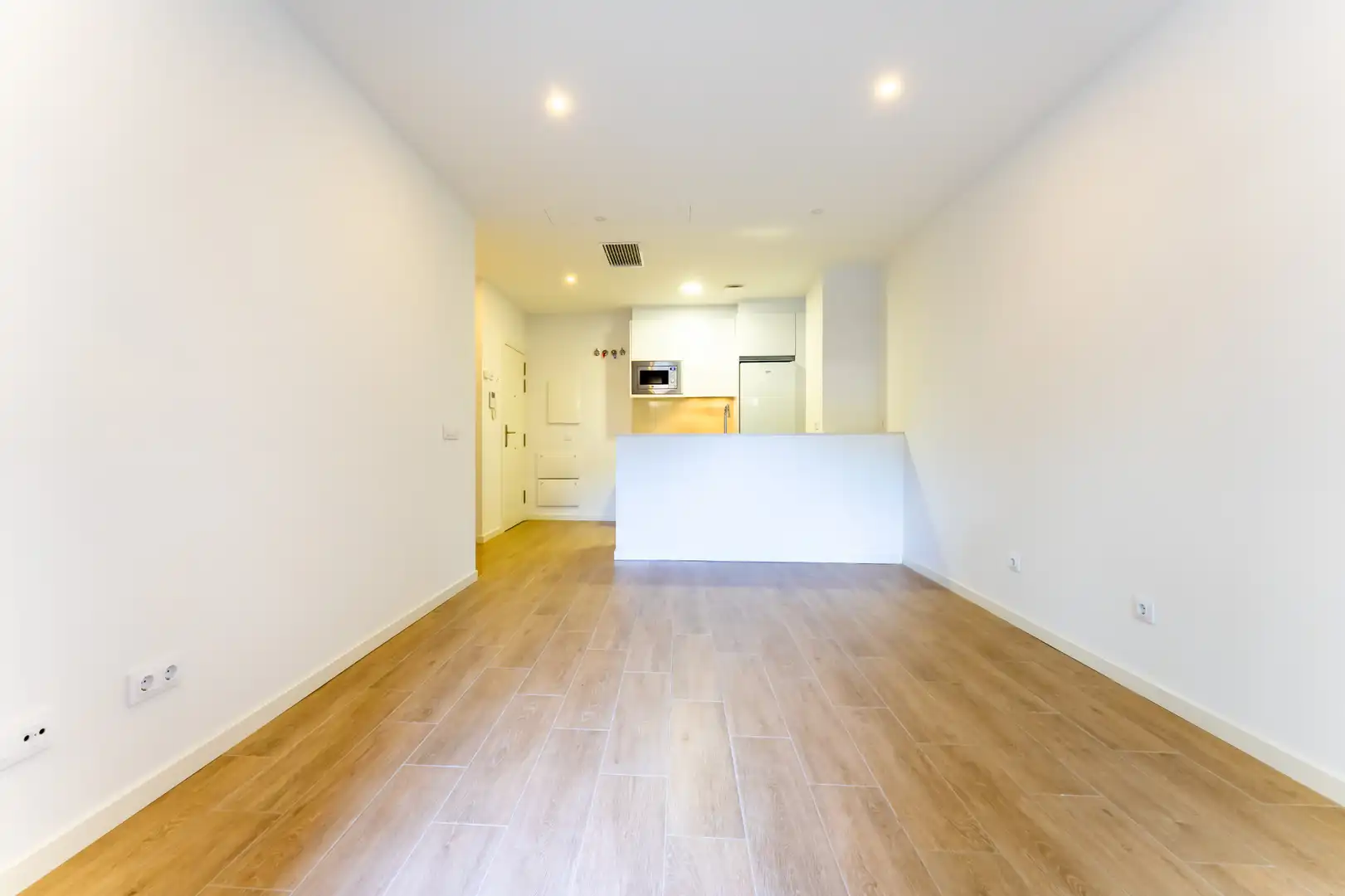 Wohnung zur Miete in Calle de Juan Ignacio Luca de Tena, 28, Salvador