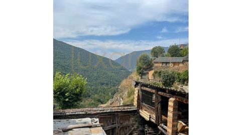 Foto 4 de Casa o xalet en venda a Calle Major, Tírvia, Lleida