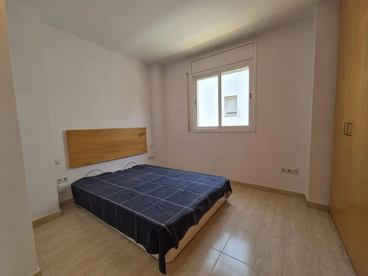 Schlafzimmer von Wohnung zum Verkauf in El Vendrell mit Klimaanlage, Heizung und Privatgarten
