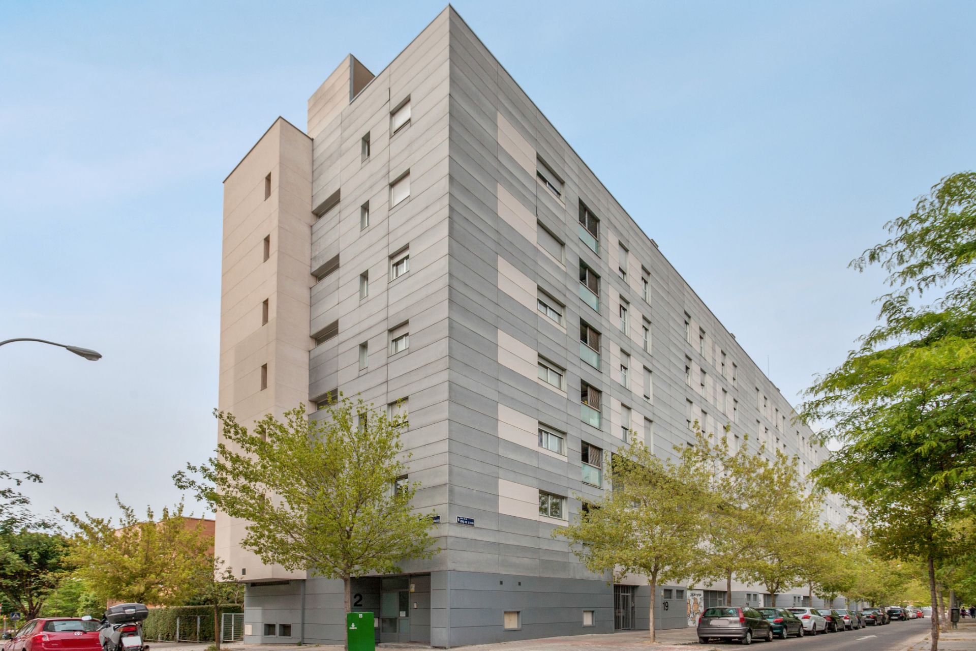 Exterior view of Flat for sale in  Madrid Capital  with Community pool