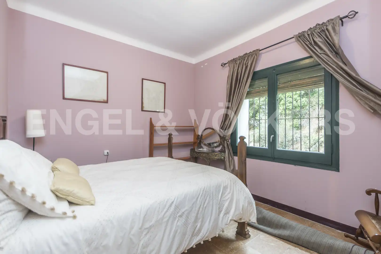 Habitación de Finca rústica en venta en Sant Cebrià de Vallalta con Calefacción, Jardín privado y Terraza