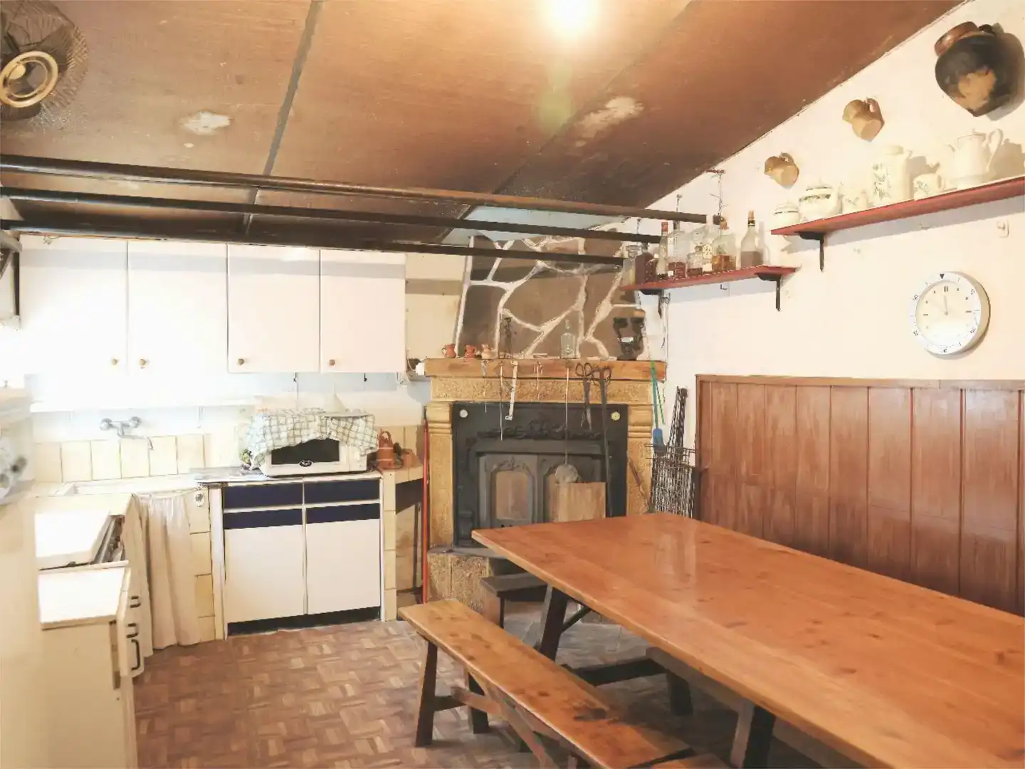 Cuina de Casa adosada en venda en Miranda de Ebro amb Jardí privat, Parquet i Traster