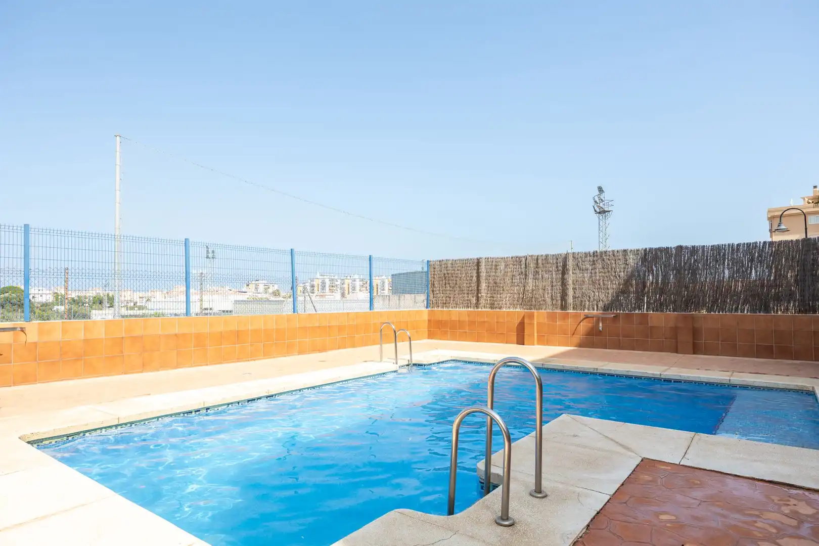 Piscina de Ático en venta en Mijas con Terraza y Amueblado