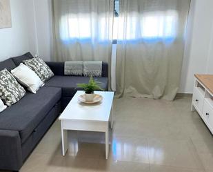 Living room of Flat to rent in  Madrid Capital  with Air Conditioner, Heating and Storage room