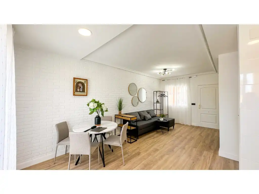 Casa o xalet en venda en Orihuela amb Aire condicionat, Jardí privat i Terrassa