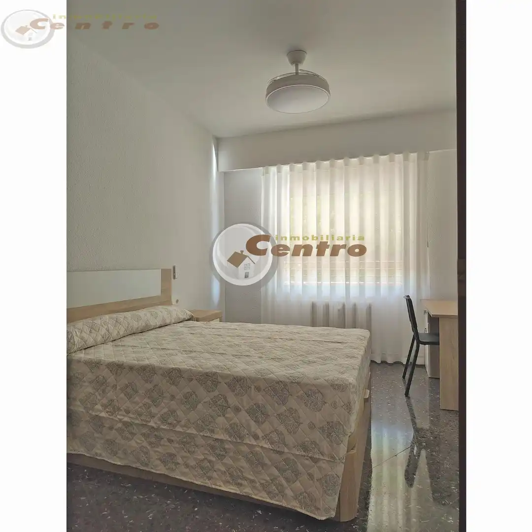 Habitación de Piso de alquiler en Albacete con Calefacción, Amueblado y Balcón
