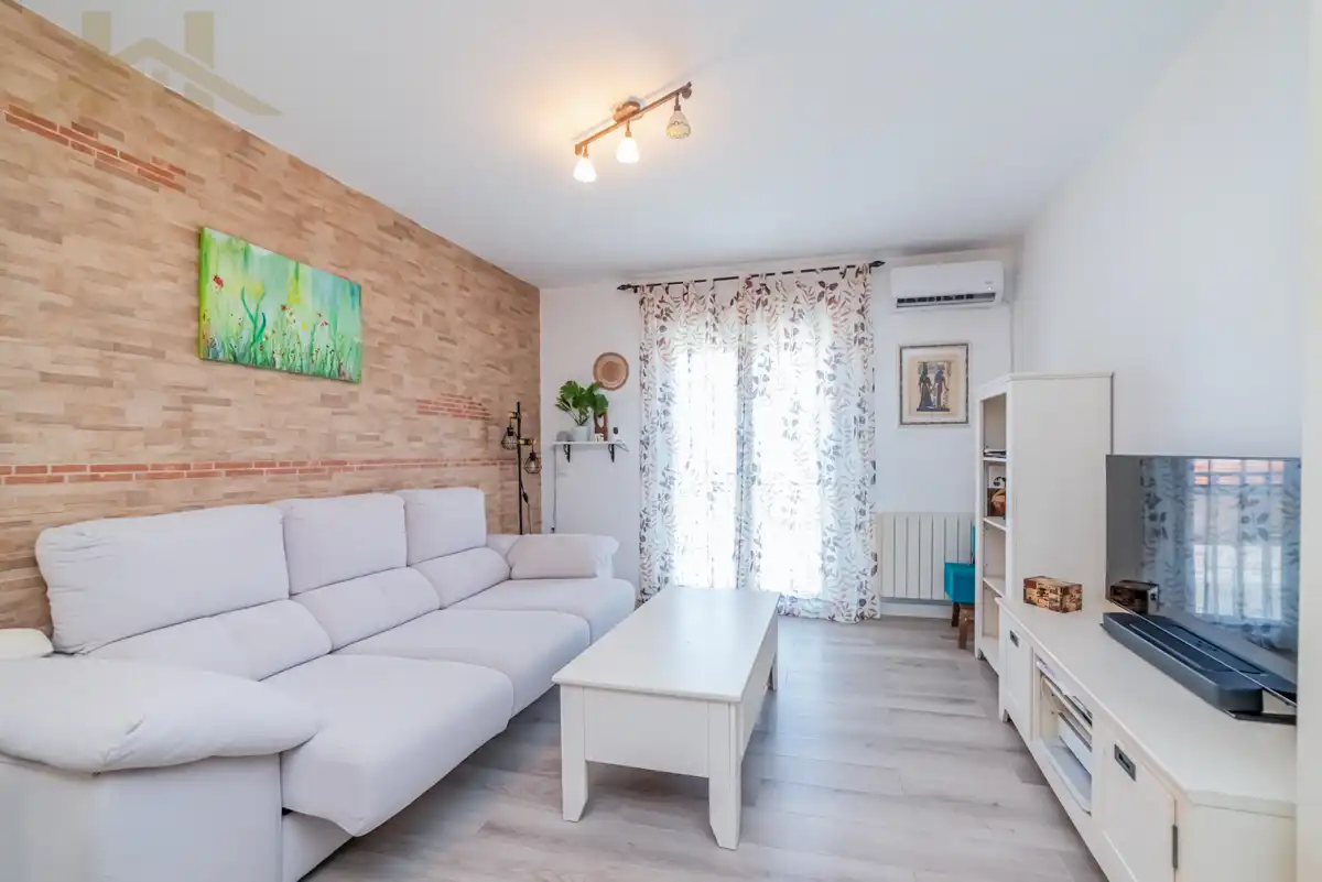 Sala d'estar de Pis en venda en San Martín de la Vega amb Aire condicionat i Balcó