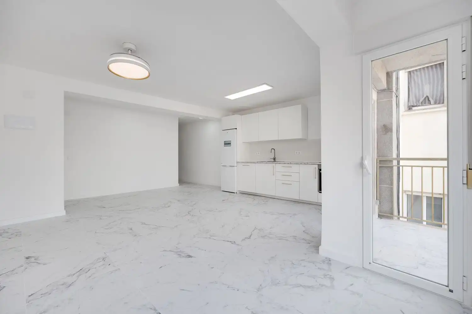 Kitchen of Flat for sale in Torrevieja  with Balcony
