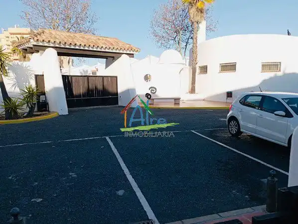 Parkplatz von Einfamilien-Reihenhaus zur Miete in Almonte mit Klimaanlage und Terrasse