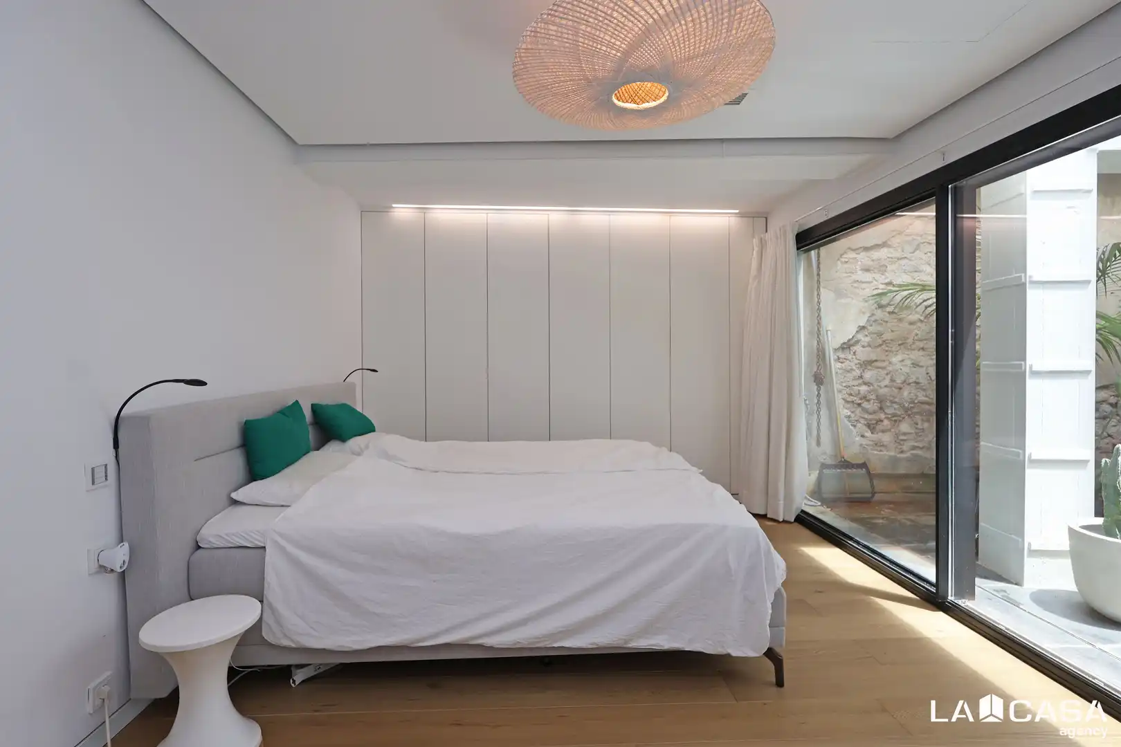 Habitación de Dúplex en venta en Barcelona con Terraza y Piscina