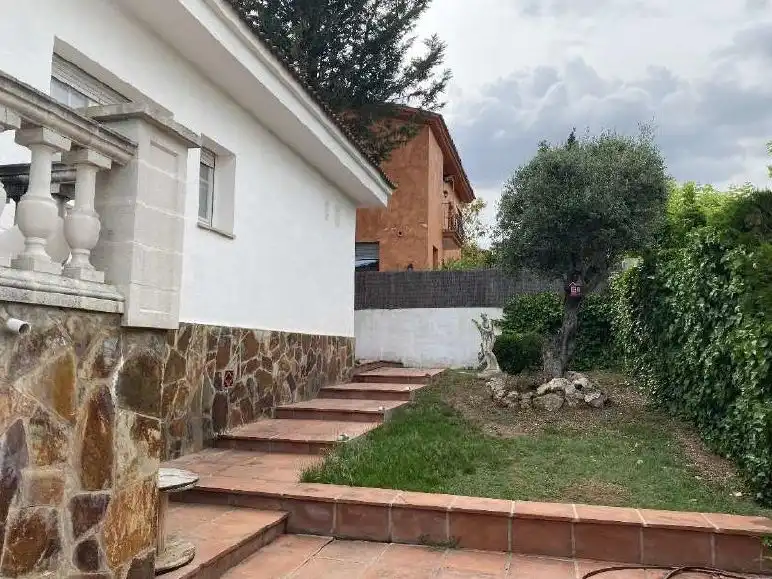 Jardín de Casa o chalet en venta en Olèrdola con Aire acondicionado, Terraza y Piscina