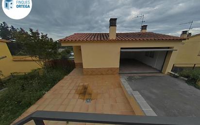 Vista exterior de Casa o xalet en venda en Santa Coloma de Farners amb Terrassa