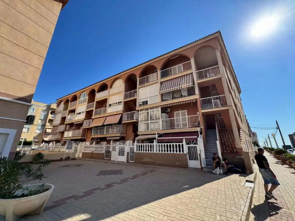 Exterior view of Flat for sale in Torrevieja  with Furnished and Community pool