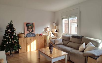 Living room of Flat for sale in Terrassa  with Air Conditioner, Parquet flooring and Terrace