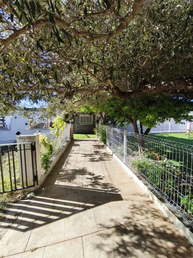 Vista exterior de Casa o xalet en venda en Mont-roig del Camp amb Aire condicionat, Calefacció i Jardí privat