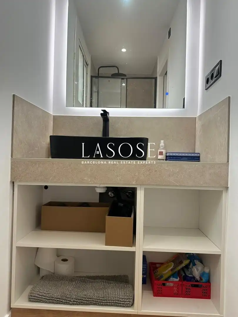 Bathroom of Flat for rent in L'Hospitalet de Llobregat  with Furnished and Balcony