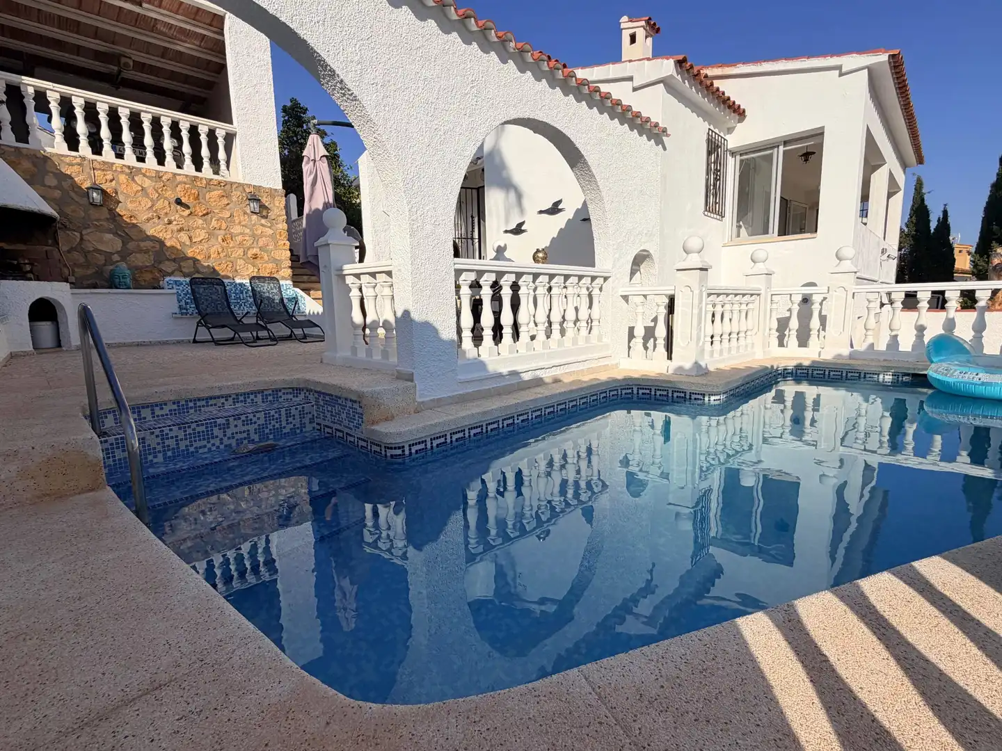 Piscina de Casa o xalet en venda en La Nucia