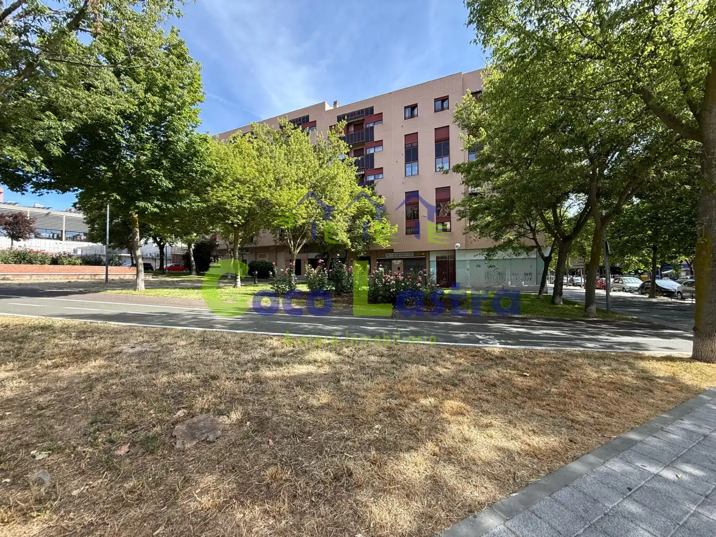 Vista exterior de Piso en venta en Salamanca con Calefacción, Parquet y Balcón