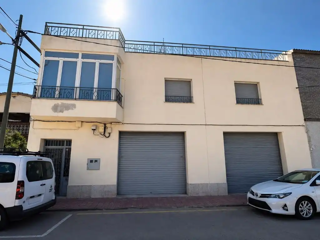 Vista exterior de Casa o chalet en venta en El Pla del Penedès con Horno