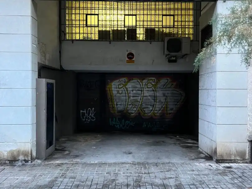 Parkplatz von Garage zum Verkauf in L'Hospitalet de Llobregat