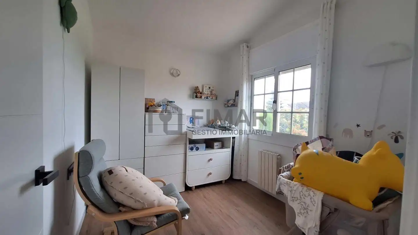 Habitación de Casa o chalet en venta en Vilassar de Dalt con Aire acondicionado, Calefacción y Jardín privado