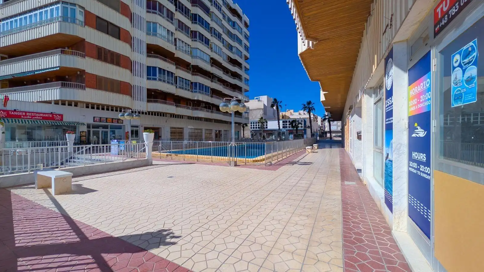 Vista exterior de Àtic de lloguer amb opció a compra en Torrevieja amb Aire condicionat, Calefacció i Terrassa