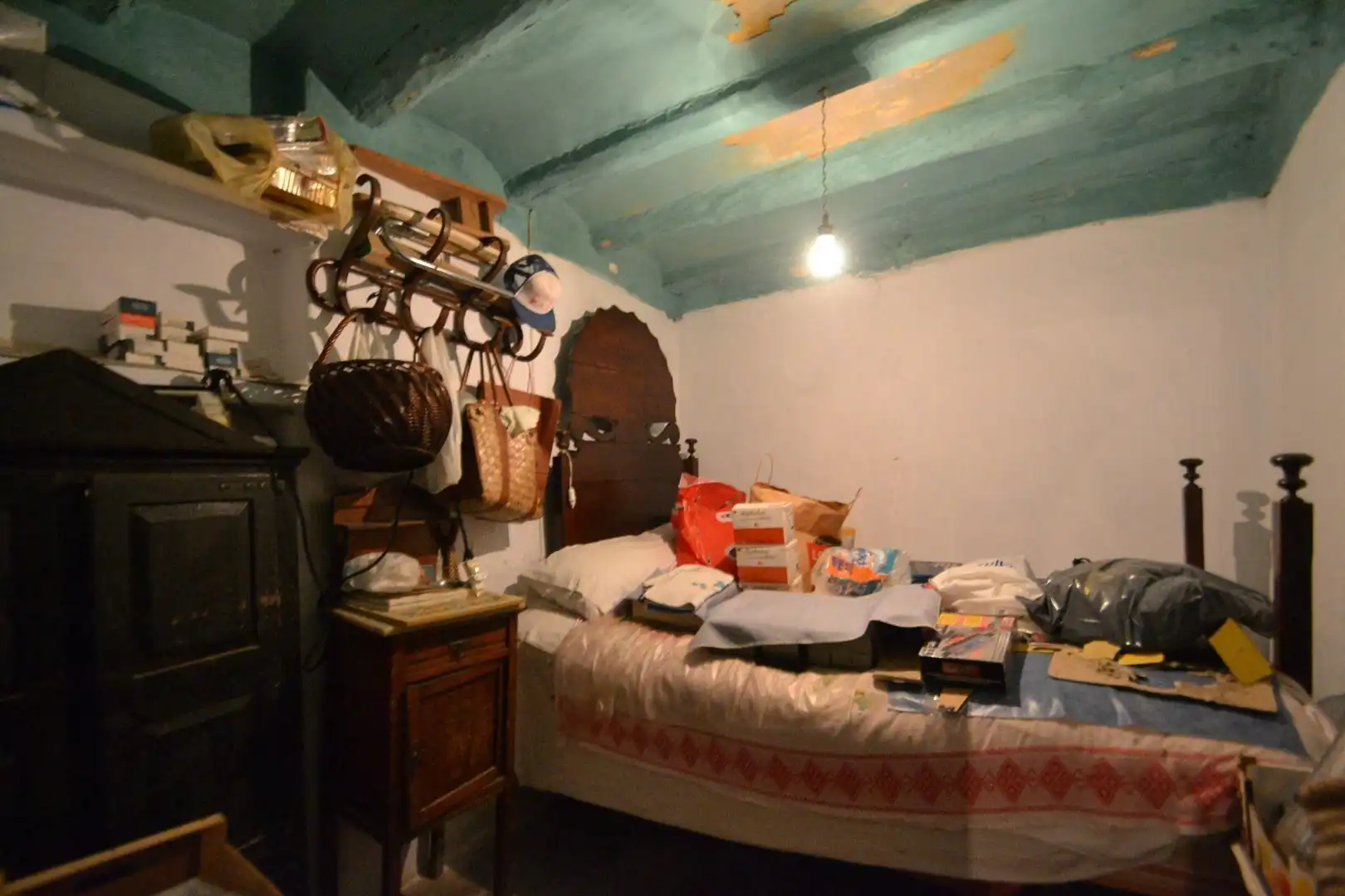 Schlafzimmer von Einfamilien-Reihenhaus zum Verkauf in Ulldecona mit Terrasse, Abstellraum und Balkon