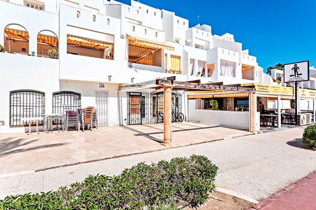 Local comercial en Alquiler en Avenida Maricielo, 1 en Las Marinas - Pueblo Laguna