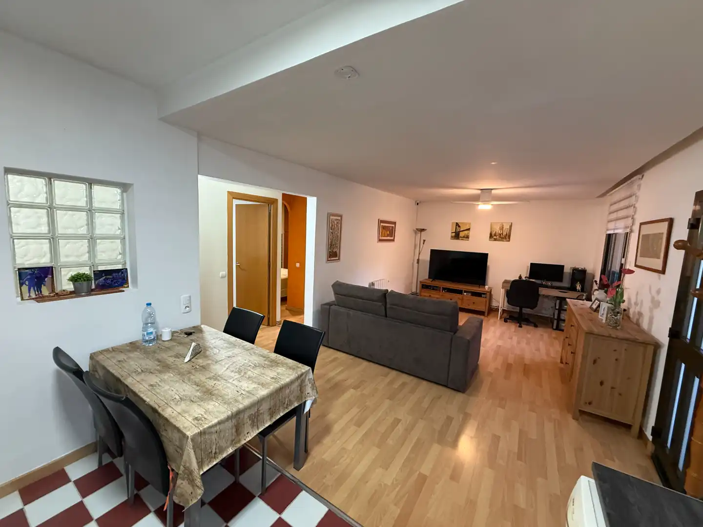 Living room of Flat for sale in L'Ametlla del Vallès  with Air Conditioner, Heating and Furnished