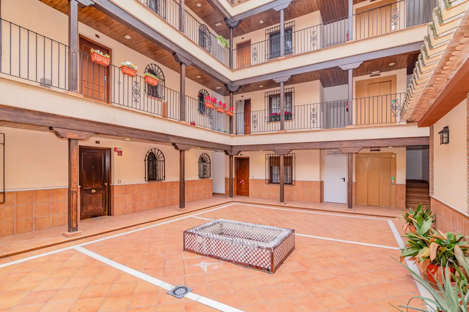 Exterior view of Flat for sale in La Zubia  with Air Conditioner, Heating and Furnished