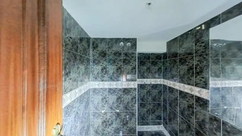 Badezimmer von Geschaftsraum zum Verkauf in A Coruña Capital 