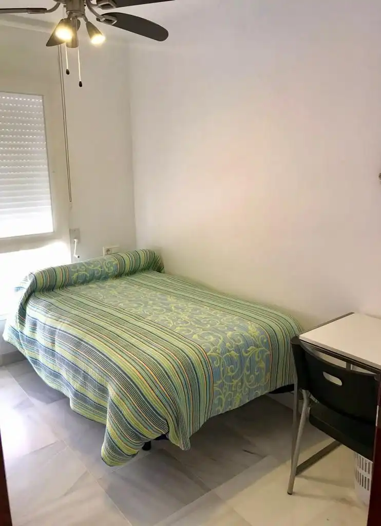 Habitación de Ático en venta en Málaga con Aire acondicionado y Calefacción