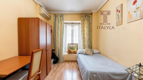 Foto 5 de Casa adosada en venta en Calle Santas Justa y Rufina, Aljamar, Tomares