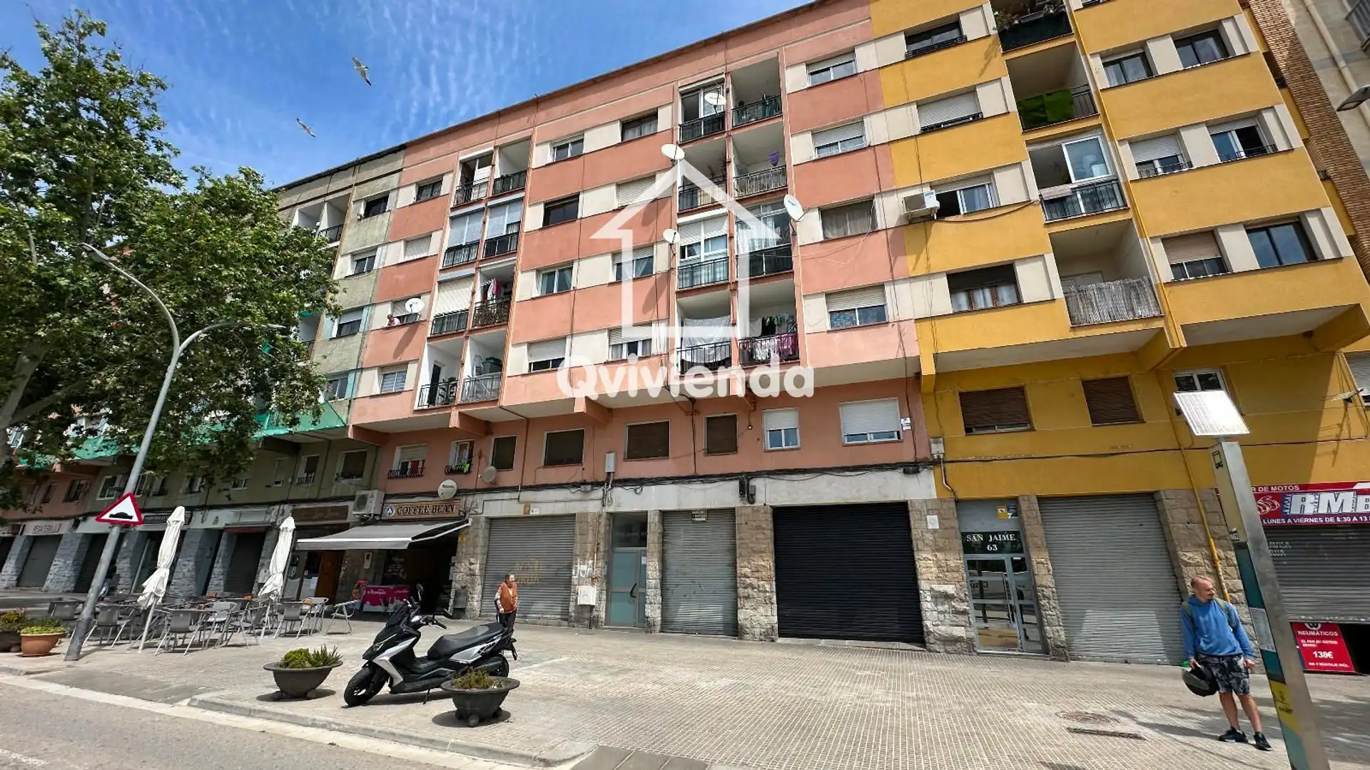 Vista exterior de Piso en venta en Ripollet