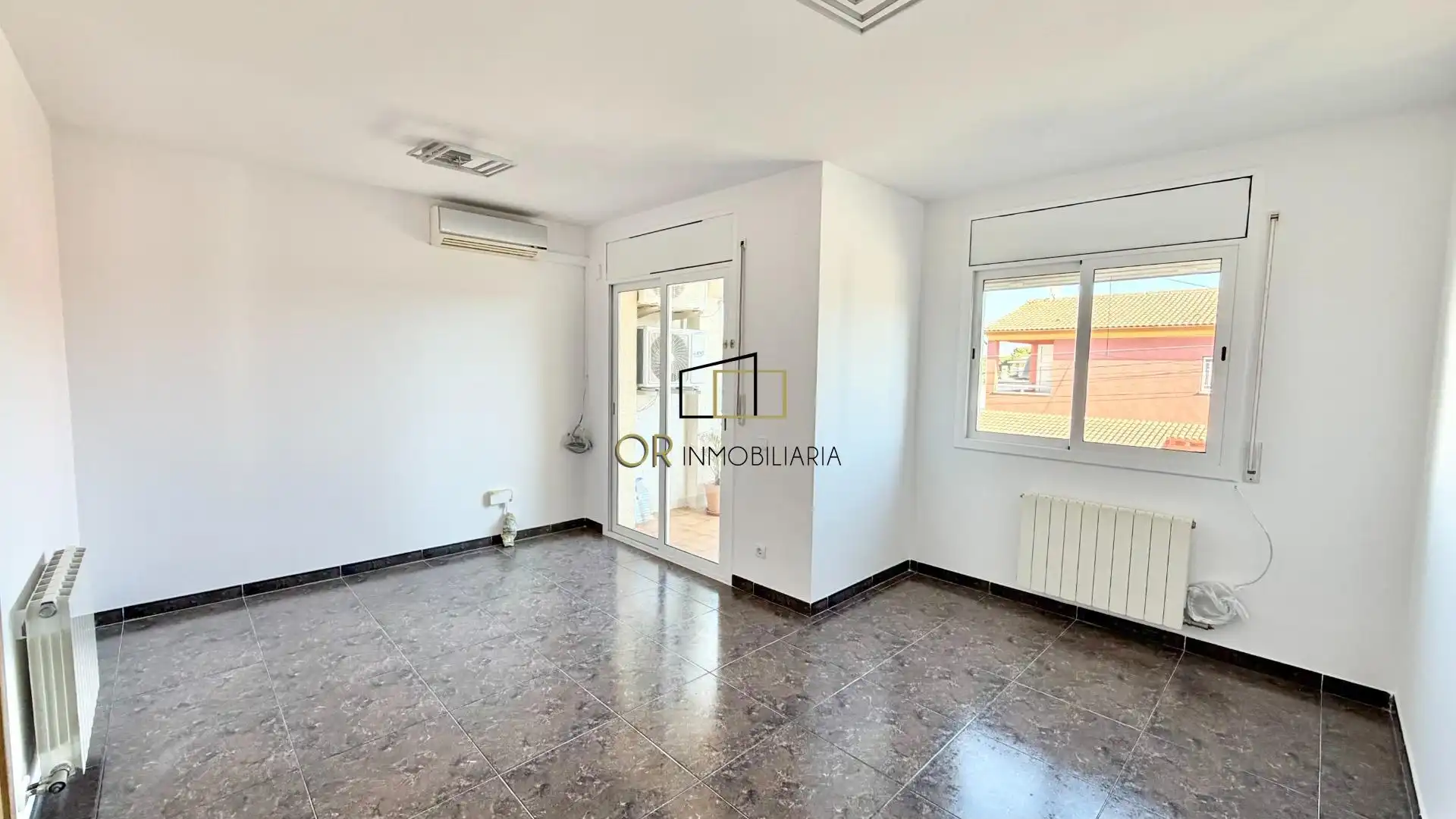 Sala de estar de Casa o chalet en venta en El Vendrell con Aire acondicionado, Calefacción y Terraza