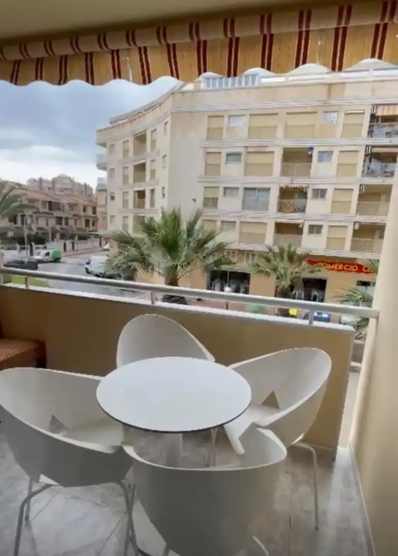 Flat with terrace for sale in Carrer Mèxic