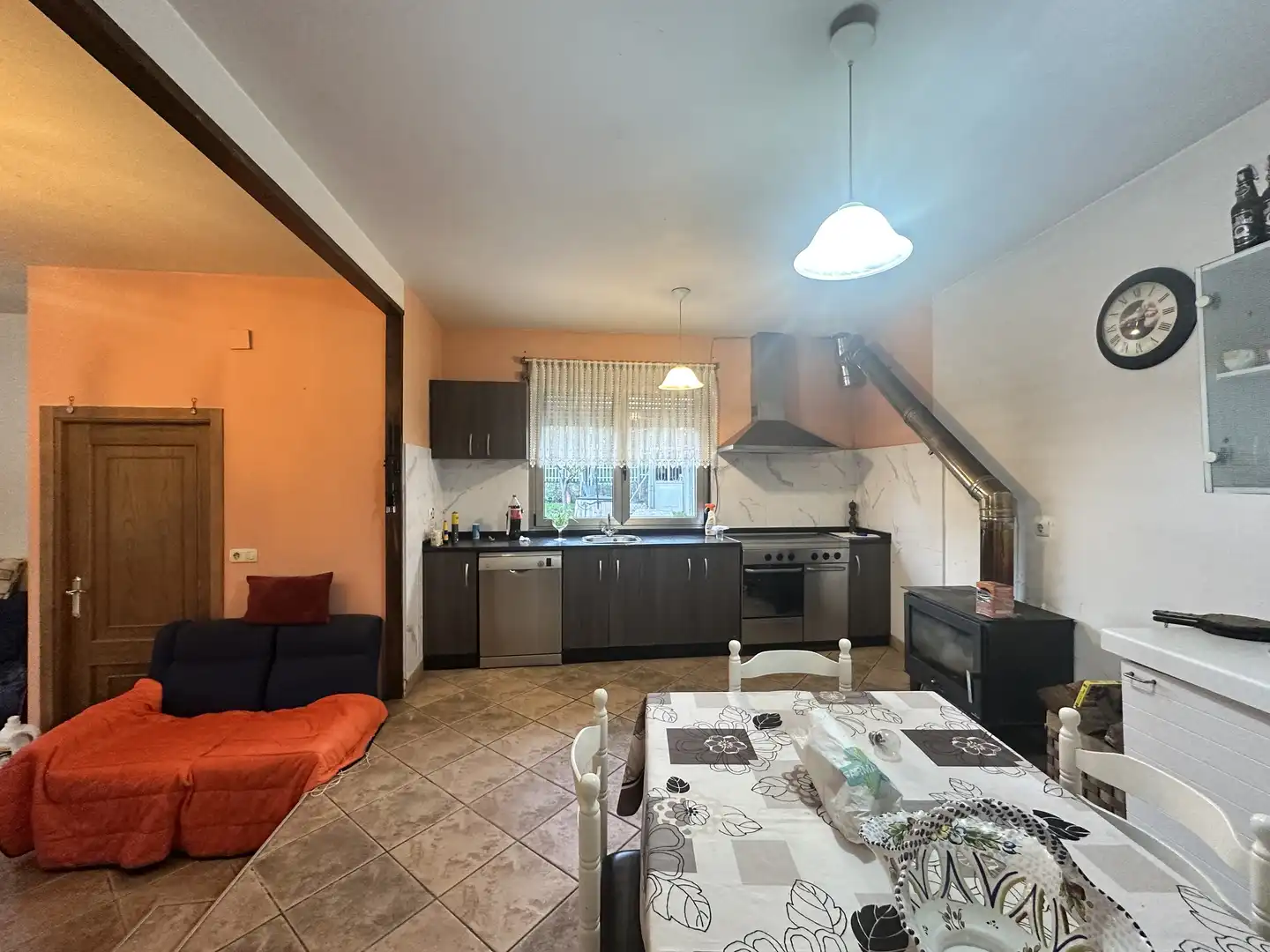 Cocina de Casa o chalet en venta en O Carballiño   con Calefacción, Jardín privado y Parquet