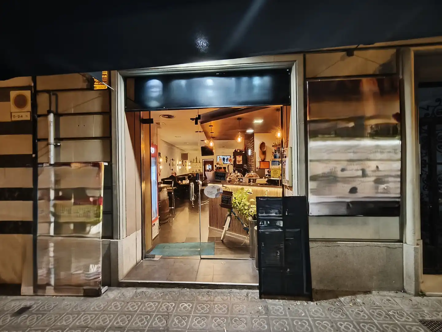 Local en traspaso en Barcelona con Aire acondicionado, Terraza y Amueblado
