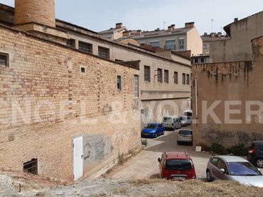 Lands and plots for sale in Barri Antic