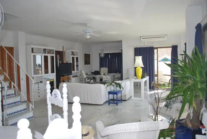 Ático de alquiler en Estepona Golf