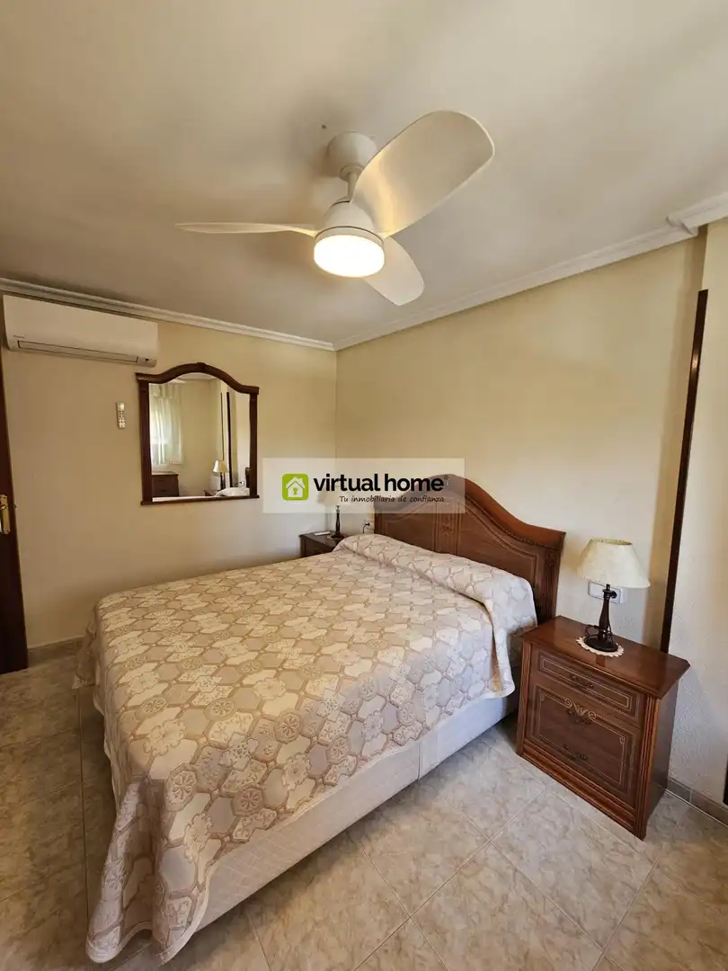 Bedroom of Flat for sale in Benidorm  with Air Conditioner, Terrace and Furnished