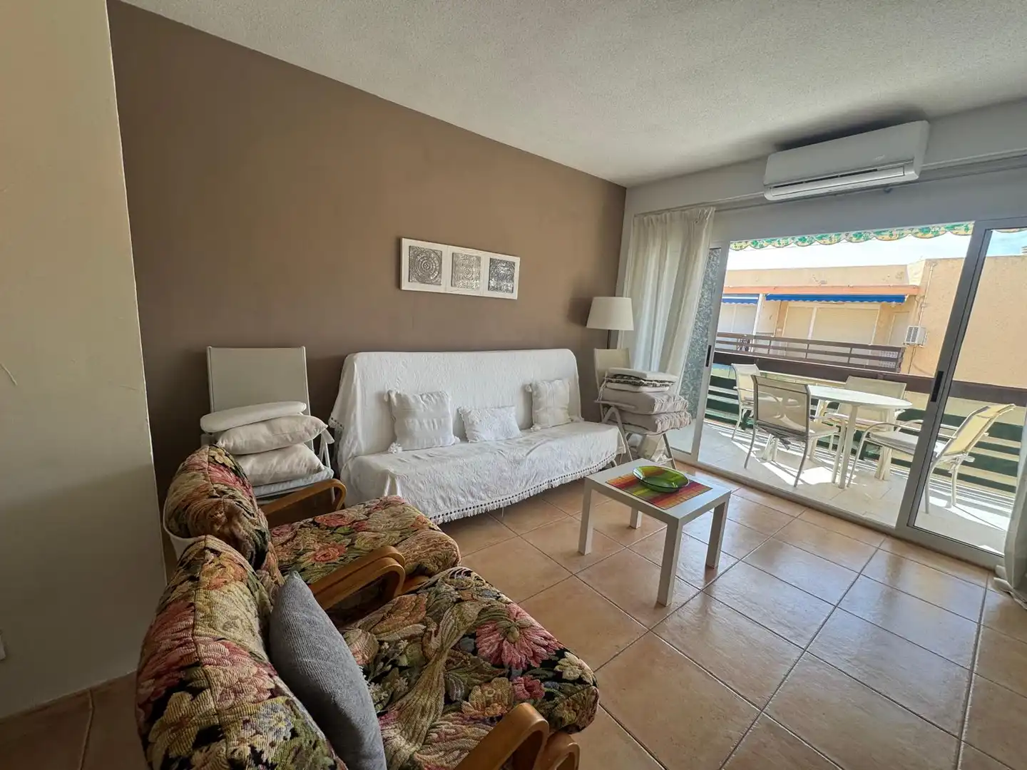 Apartamento de alquiler en Carrer el Pinós, 18, Playa Muchavista