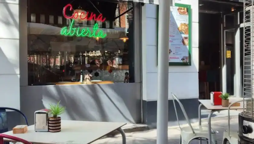 Local de alquiler en Castellana