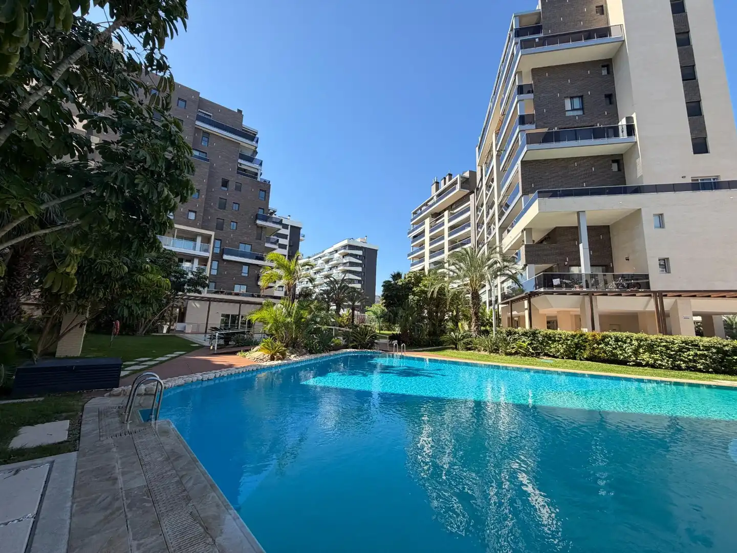 Pis amb piscina en venda a MAESTRO JOSE GARBERI 5, imagen 43