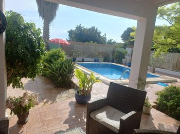 Villa con piscina in vendita a Calle Cami Les Marines