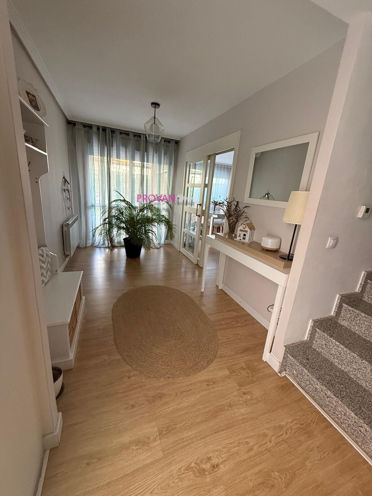 Casa adosada en venda a Los Hueros