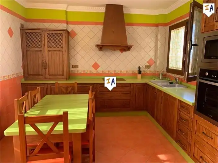 Cocina de Casa adosada en venta en Villanueva de la Concepción con Terraza, Trastero y Piscina
